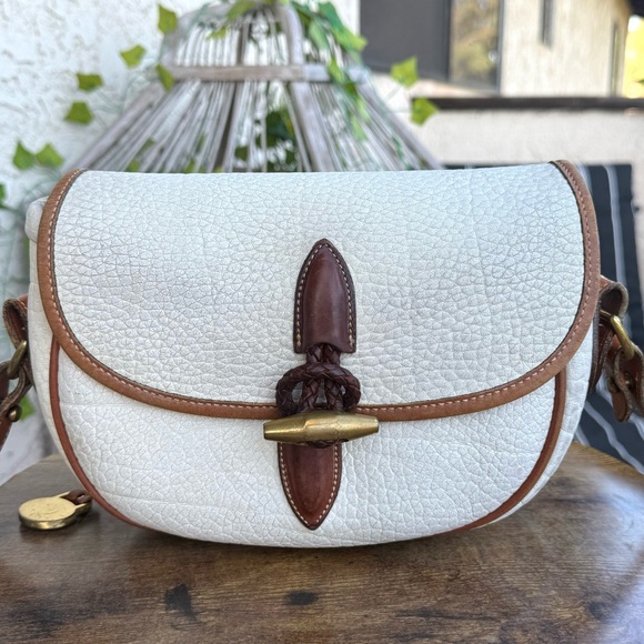 Dooney & Bourke Handbags - Dooney and Bourke Vintage Crossbody Bag